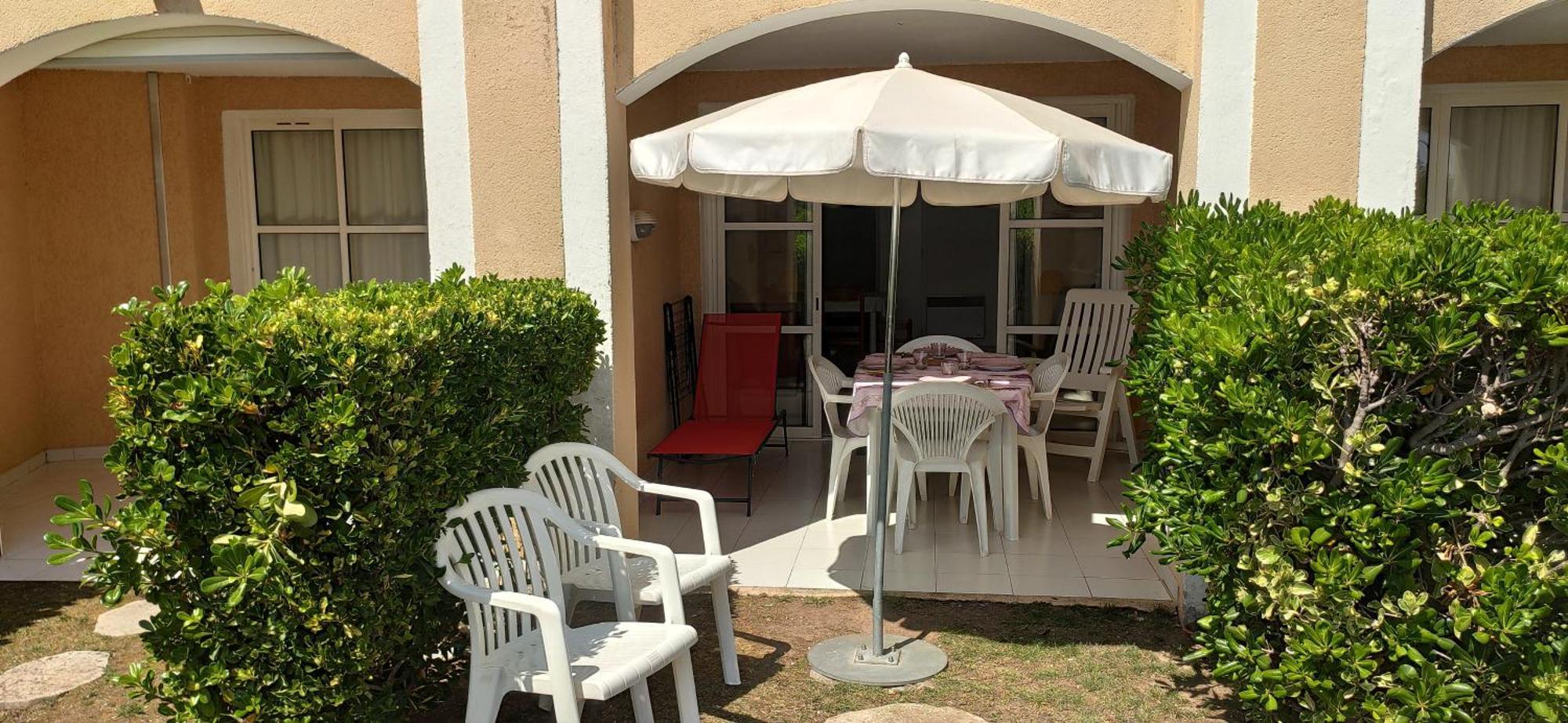 Cap Esterel Belvedere: Seaside Garden Apartment with Pool Saint-Raphael  Exterior photo